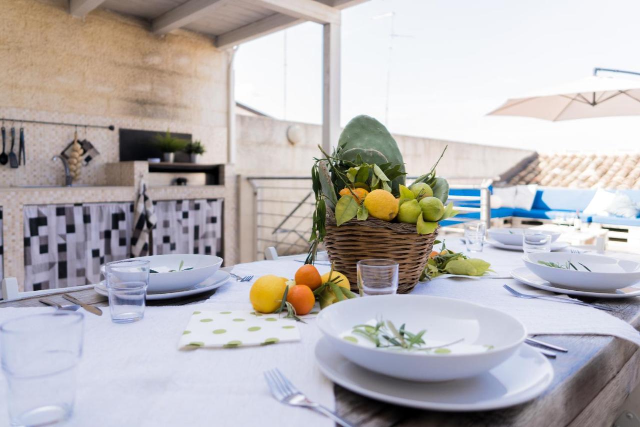 Casa Lina Con Terrazza Villa Canicattini Bagni ภายนอก รูปภาพ